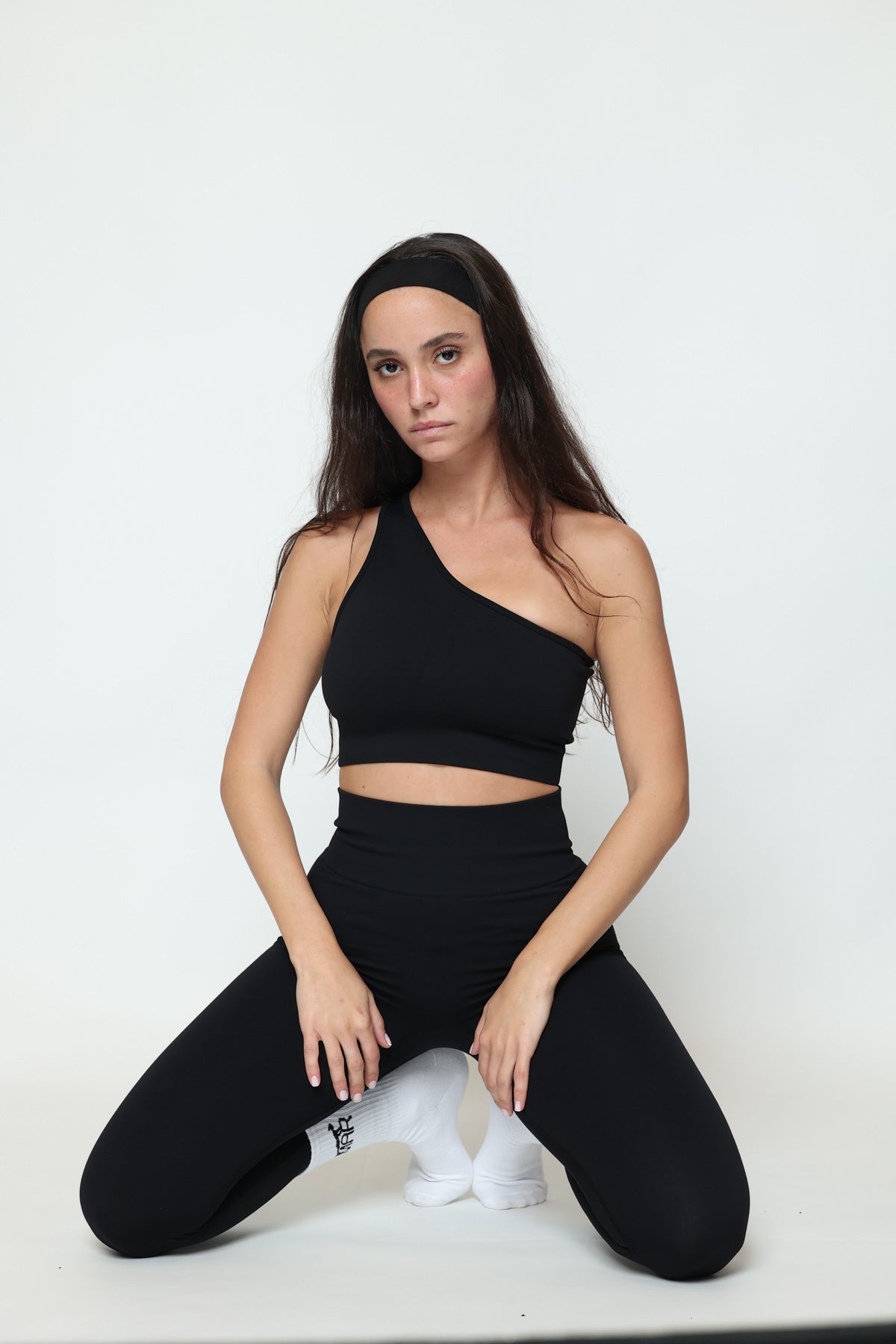 דגם אמה - טופ כתף אחת-MAR SPORTWEAR