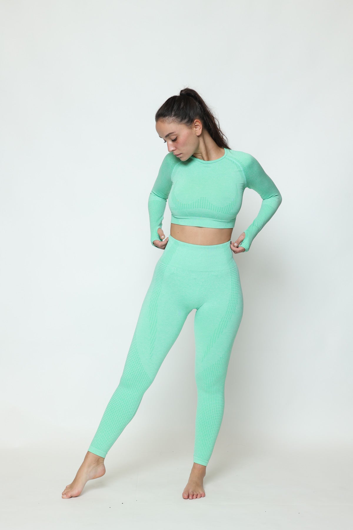 טייץ ארוך וחולצה ארוכה