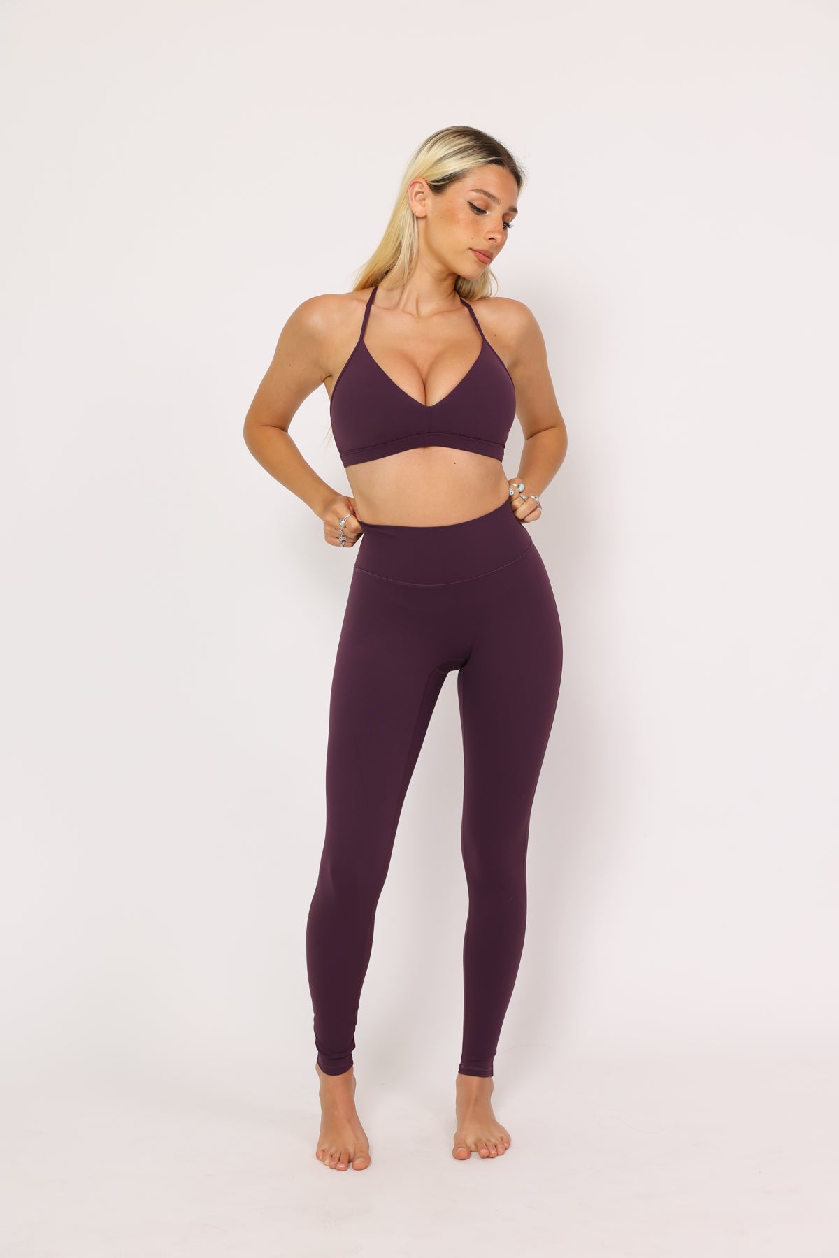 דגם לונה - טופ ספורט כתפיות מחטב לנשים | MAR SPORTWEAR