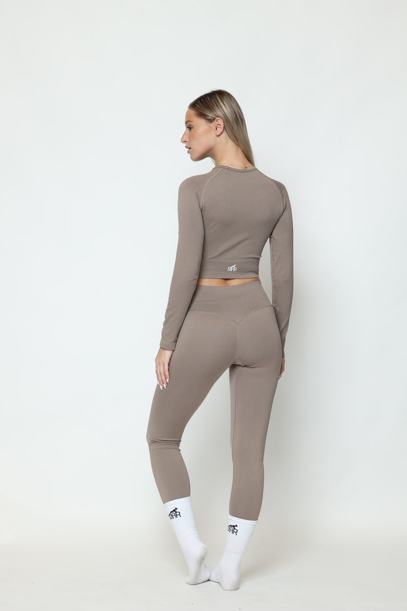 דגם בייקר - טייץ ארוך וחולצה ארוכה-MAR SPORTWEAR