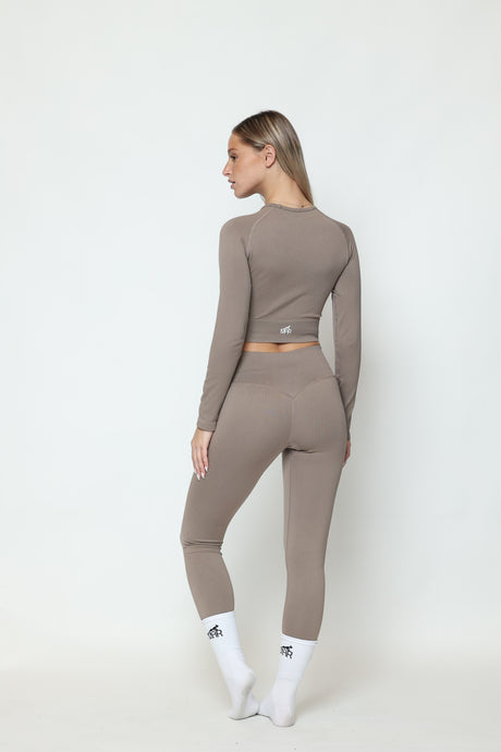 דגם בייקר - טייץ ארוך וחולצה ארוכה-MAR SPORTWEAR