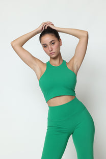 קרופ טופ דגם גיין - טופ כתפיות איקס בגב