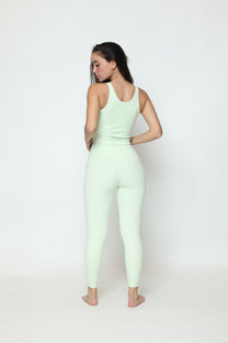 דגם סקיי - טייץ ארוך וחולצת קרופ טופ-MAR SPORTWEAR