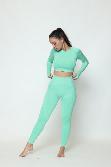 טייץ ארוך וחולצה ארוכה 