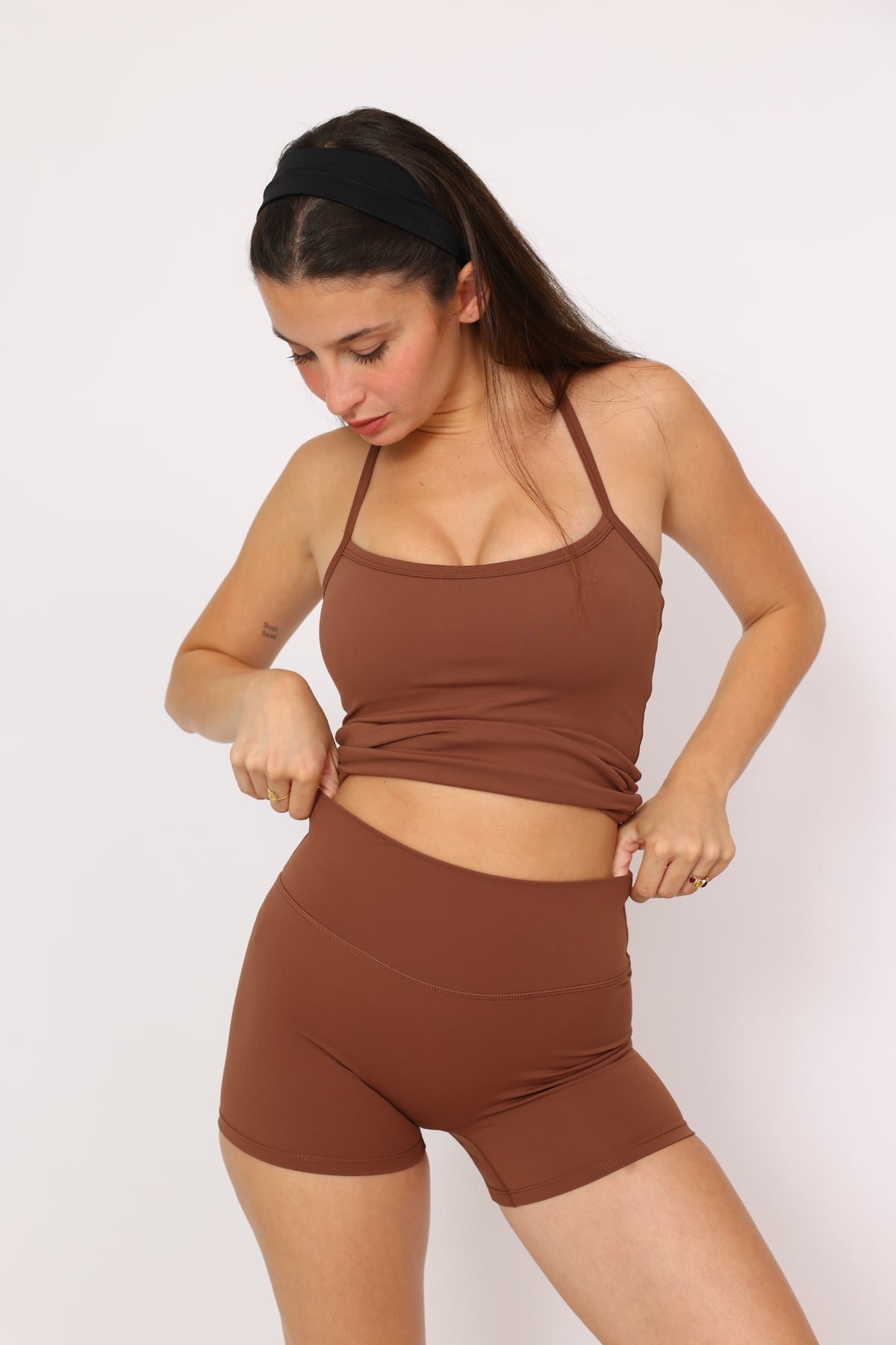 דגם מדיסון - טייץ קצר מחטב לנשים | MAR SPORTWEAR