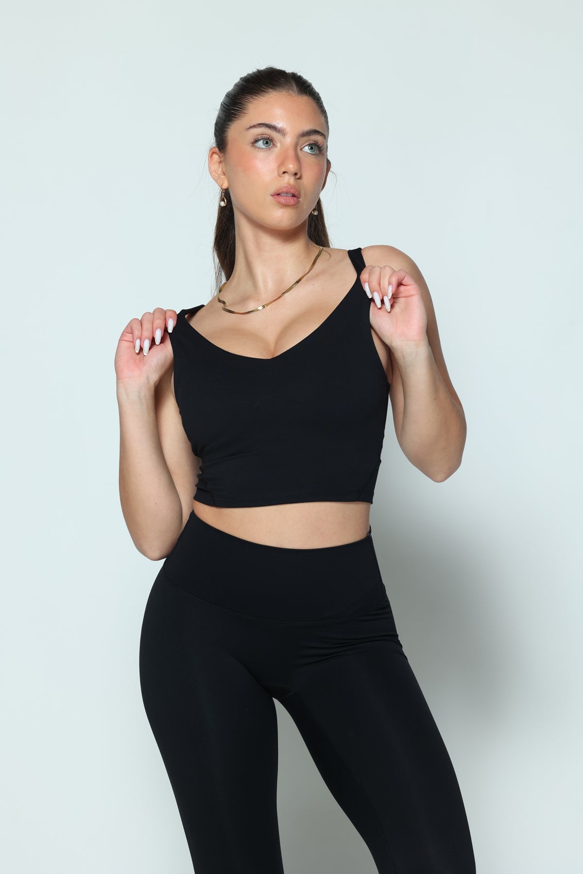 דגם איימי - קרופ טופ כתפיות