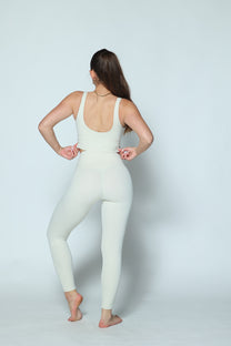 סט דגם אדל - טייץ ארוך וקרופ טופ