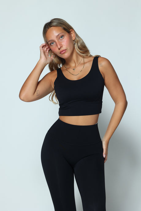 סט דגם אדל - טייץ ארוך וקרופ טופ