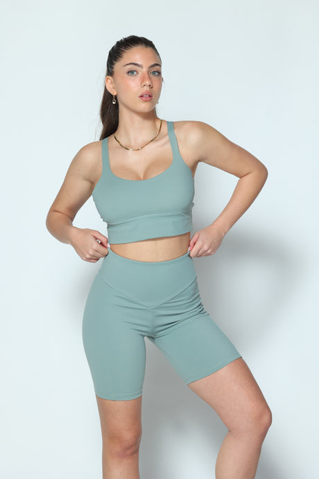 דגם לולה - טייץ קצר מחטב וטופ תואם