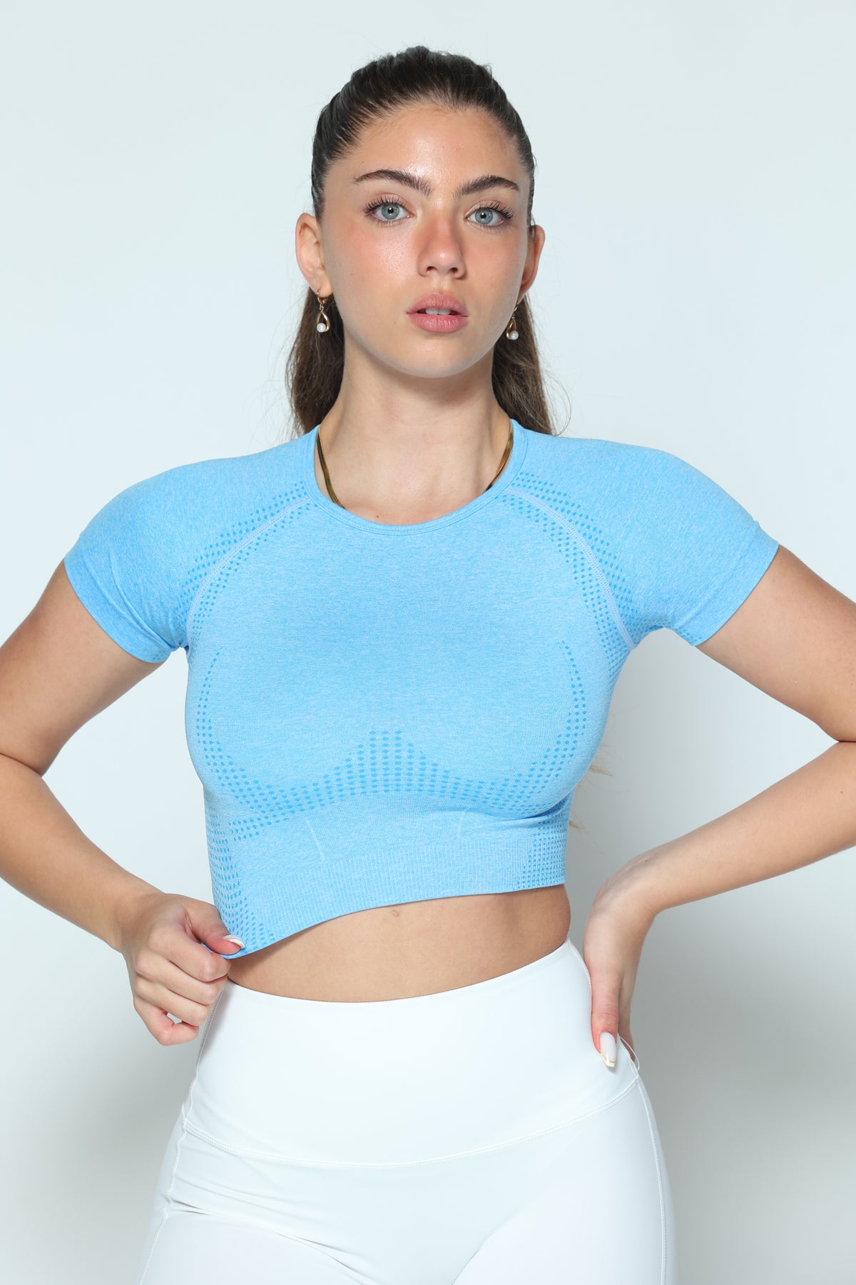 דגם בייסיק - חולצה קצרה