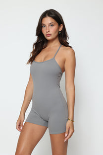 דגם אריאן - אוברול היסטרי קצר עם כיווצים