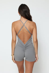 דגם אריאן - אוברול היסטרי קצר עם כיווצים