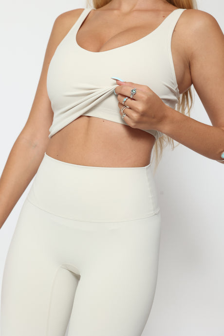 דגם איימי - קרופ טופ כתפיות