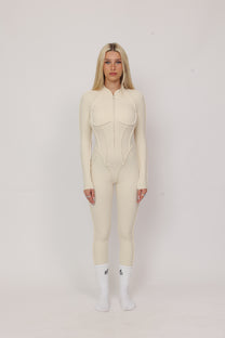 דגם אשלי - אוברול היסטרי עם תפרים בולטים