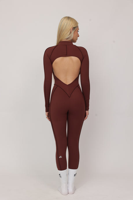 דגם אשלי - אוברול היסטרי עם תפרים בולטים