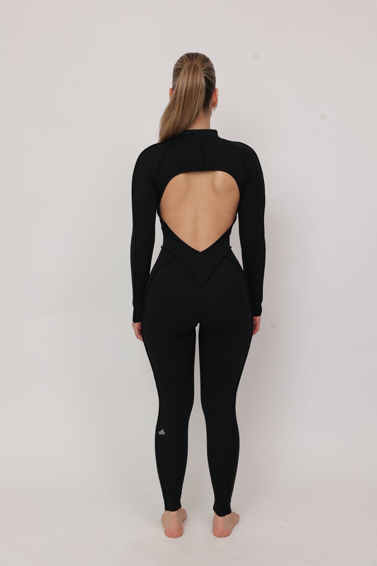 דגם אשלי - אוברול היסטרי עם תפרים בולטים