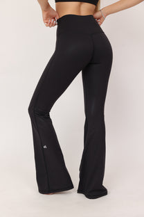 דגם היילי - טייץ מתרחב מבריק