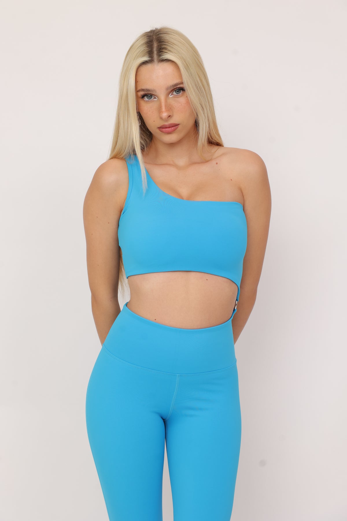 דגם ניב - טופ כתף אחת